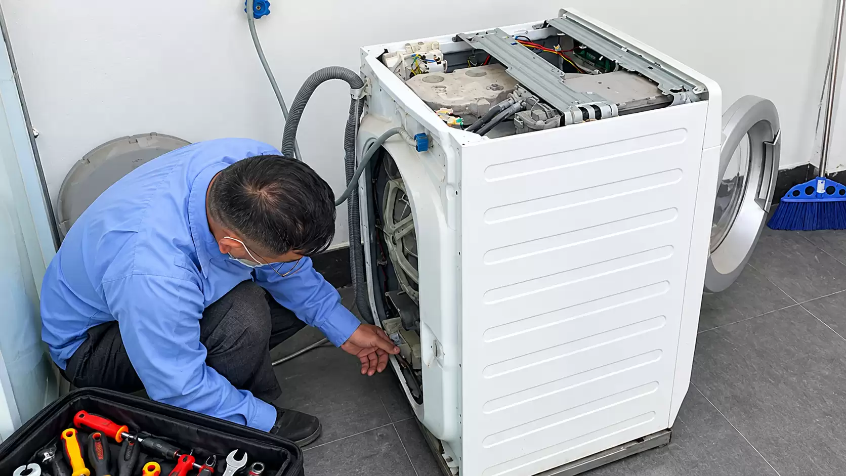TTìm Thợ Sửa Máy Giặt Quận Tân Bình Cực Lẹ | Thợ Hòa