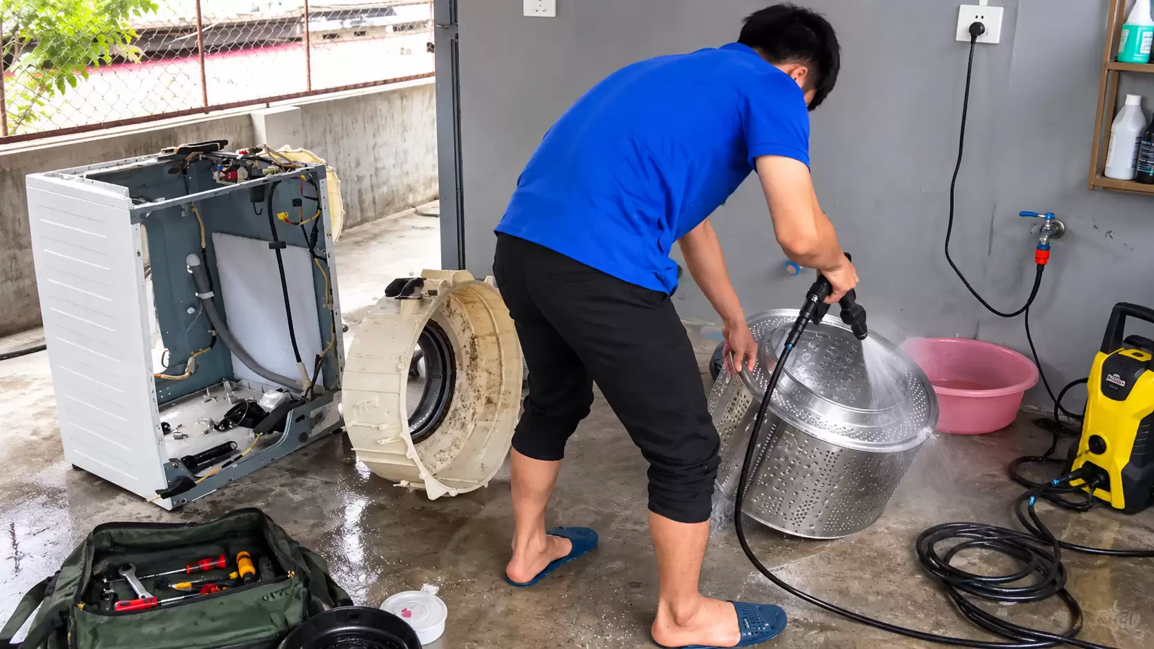 Vệ Sinh Máy Giặt Quận 10 Rã Lồng Kỹ Lưỡng Lẹ | Thợ Hòa